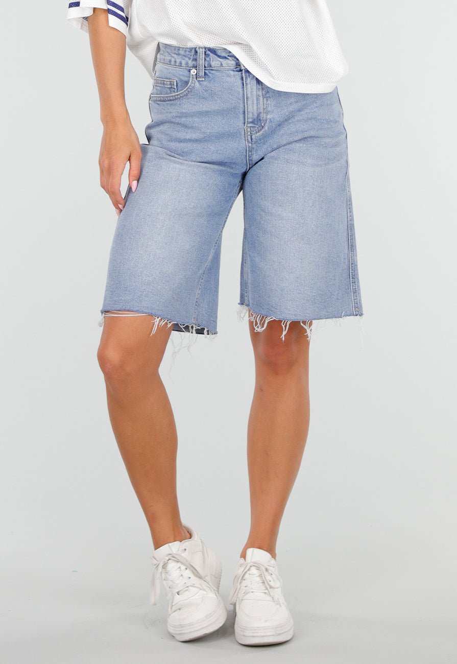 Lichtblauwe Denim Bermuda Short met Ruwe Zoom