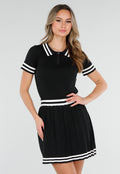 Zwarte Stretch Set met Polo Top en Plissé Rok