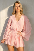NEW080726 Zalmroze Plissé Playsuit met Overslag en Wijde Mouwen