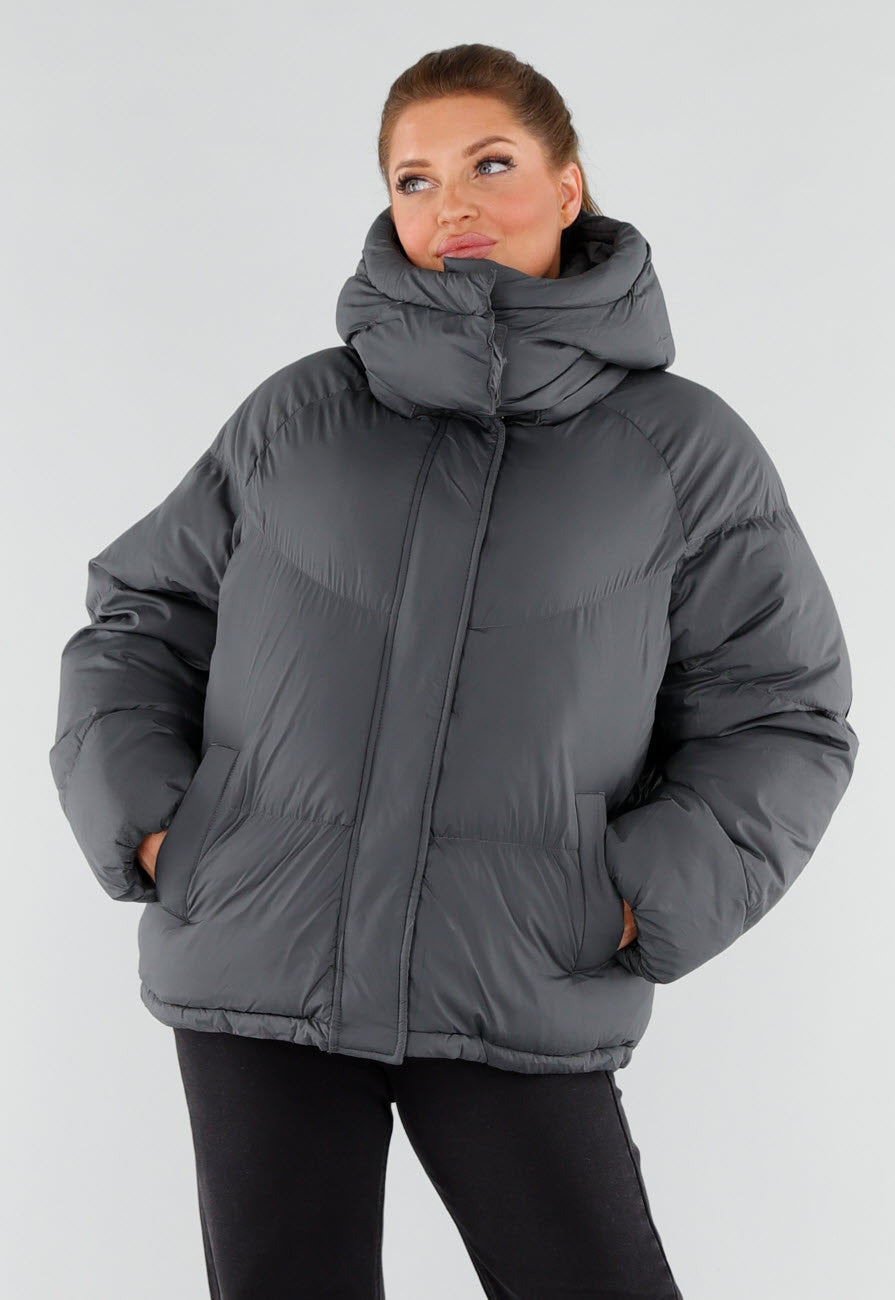 Donkergrijze Pufferjas met Capuchon