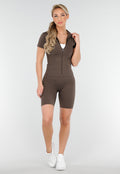 Bruine Sportset met Korte Mouwen Jasje en Shapewear Short met Hoge Tailleband