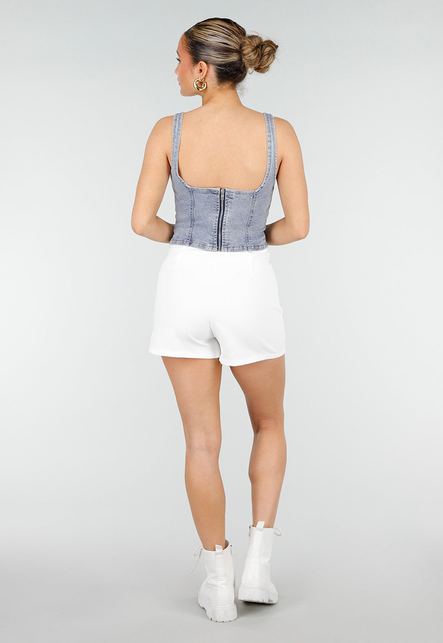 Blauwe Denim Top met Brede Bandjes en Getailleerde Pasvorm
