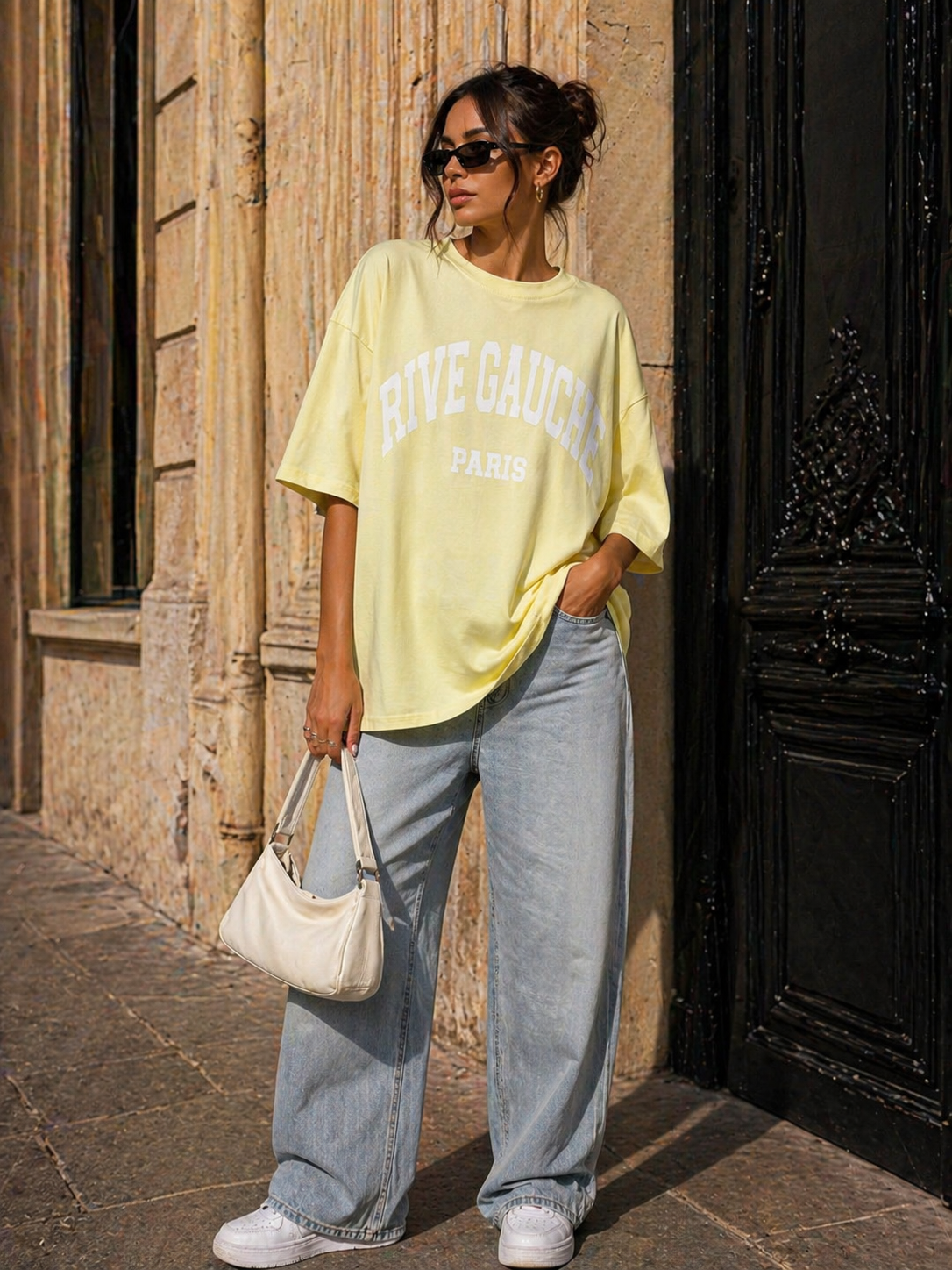 Lichtgeel Oversized T-Shirt met Witte Tekstprint