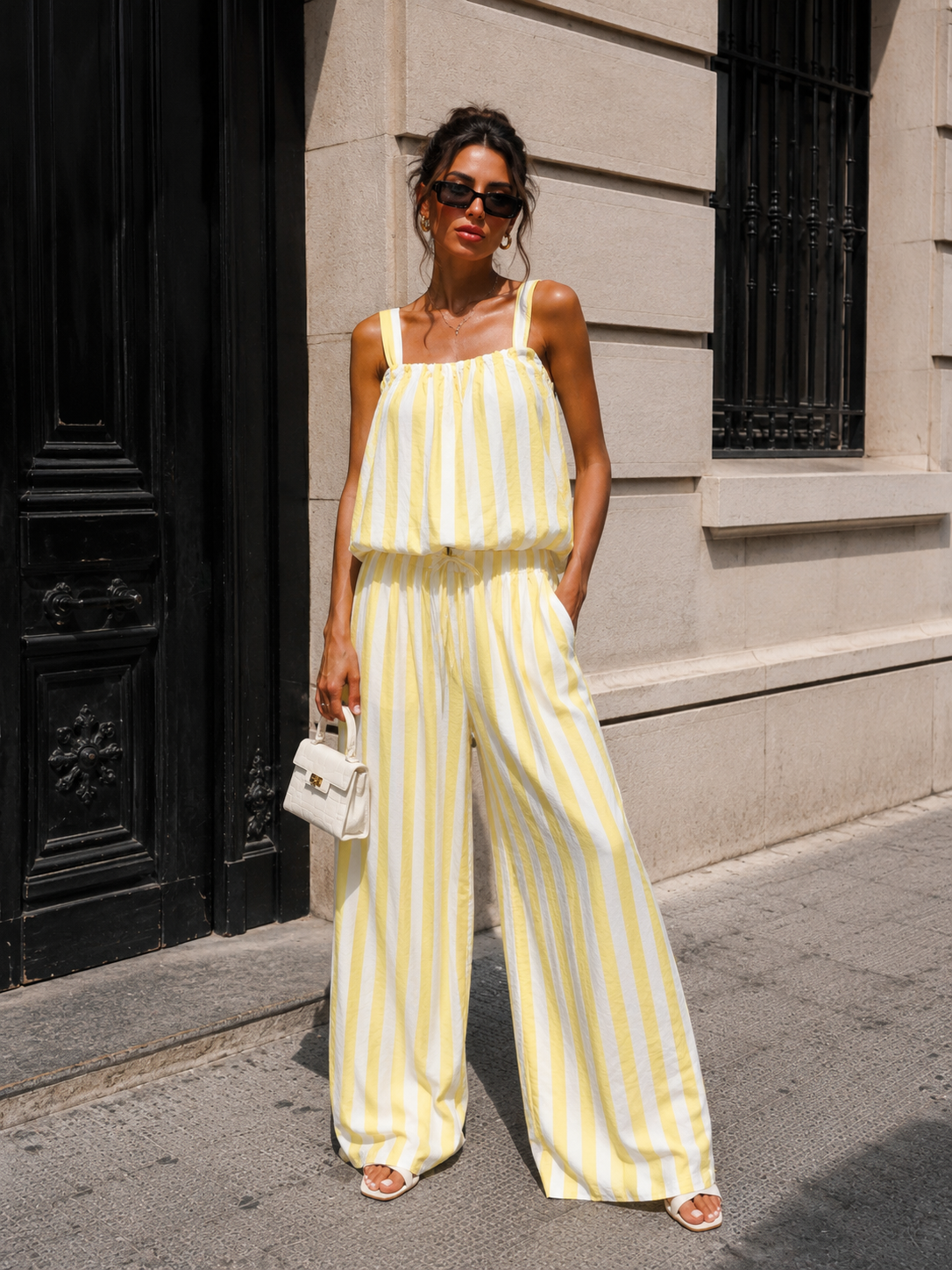 Geel Witte Gestreepte Two Piece Set met Mouwloze Top en Wide Leg Broek