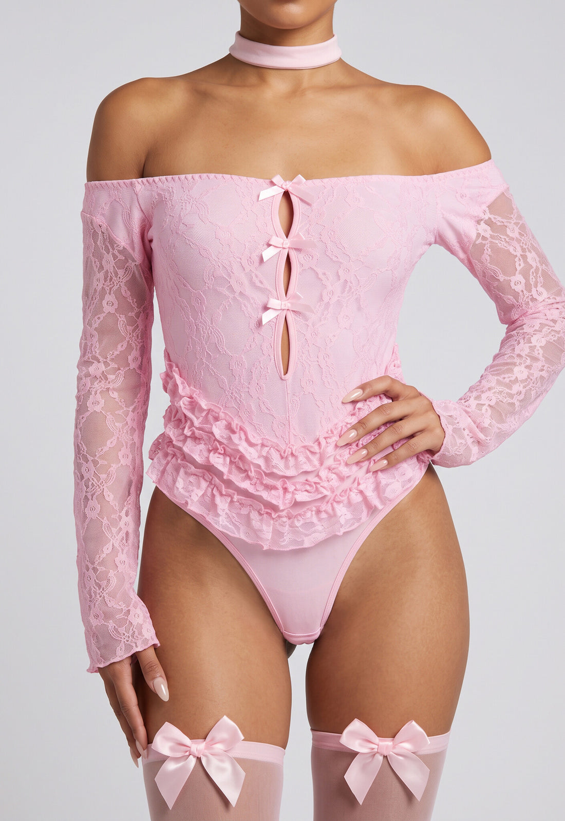 NEW260826 Roze Kanten Body met Lange Mouwen, Strikjes en Choker