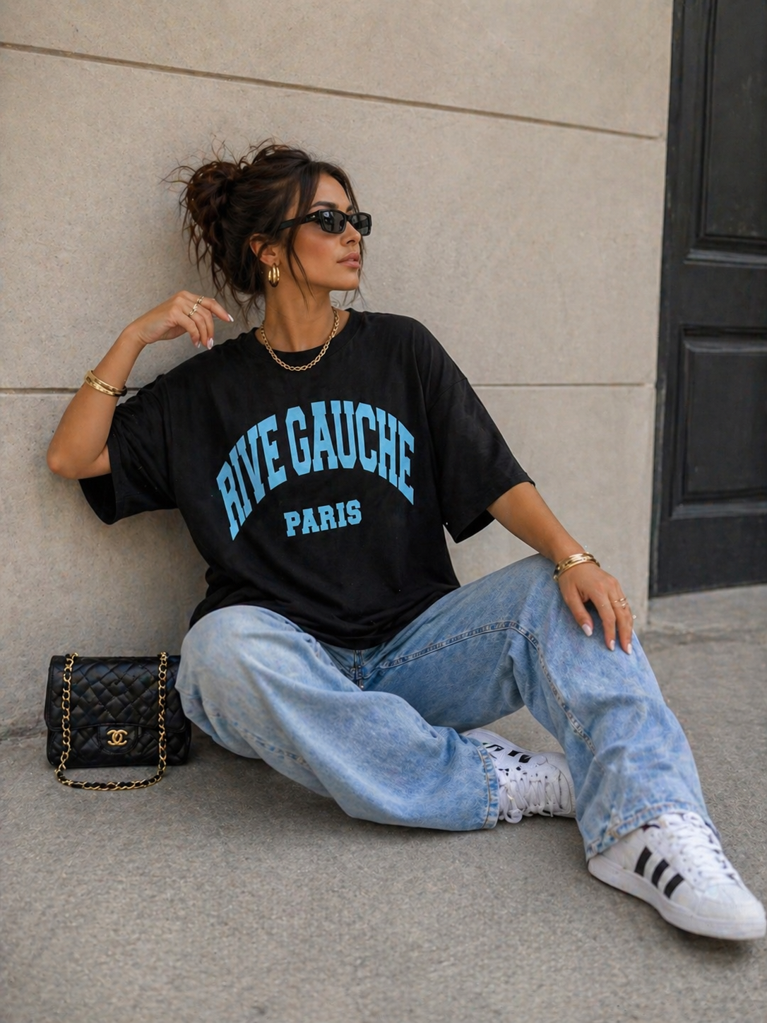 Zwart Oversized T-Shirt met Blauwe Rive Gauche Tekstprint