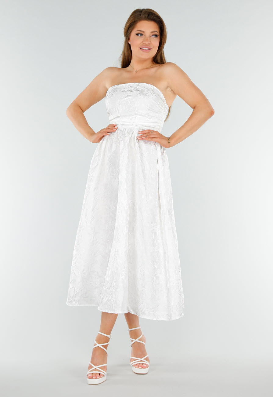 Witte Strapless Midi Jurk met Jacquardlook en Vetersluiting