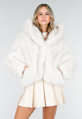 Witte Faux Fur Jas met Capuchon