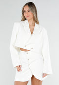 Witte Cropped Blazer met Lange Mouwen en Goudkleurige Knopen