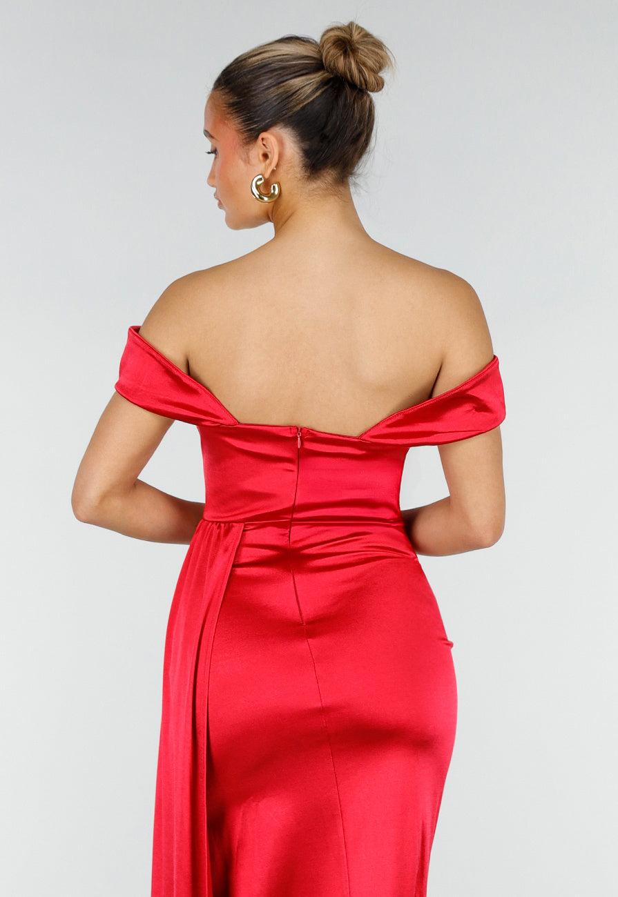 Rode Stretch Satijnen Off Shoulder Maxi Jurk met Split