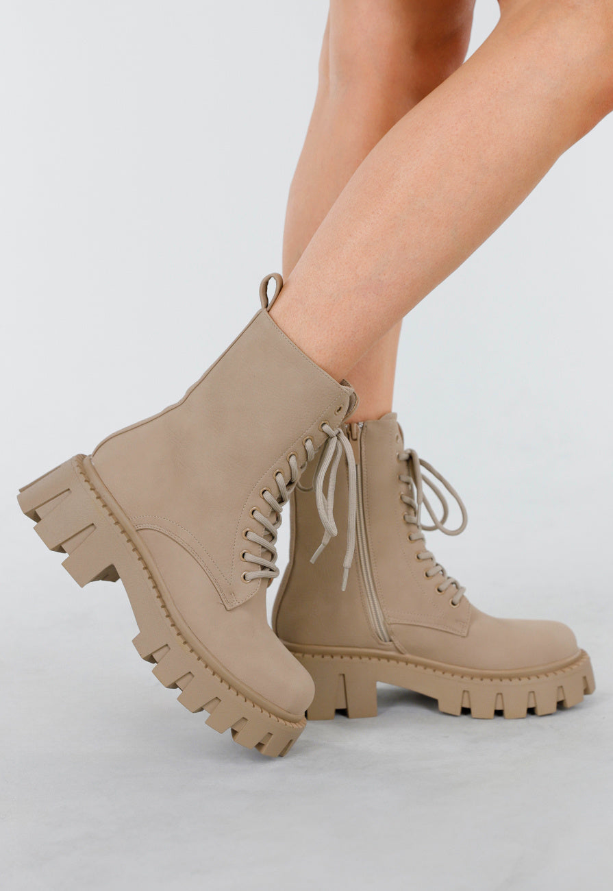 Beige Veterlaarzen met Grove Zool en Rits