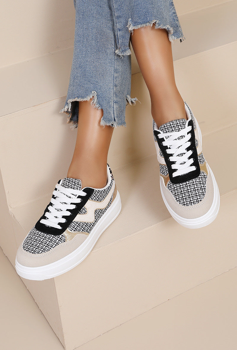 Beige Zwarte Sneakers van Textiel en Suède met Veters en Plateau Zool