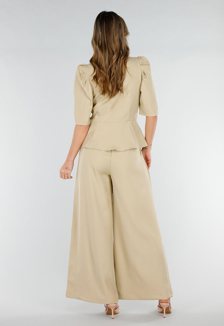 Beige Top met Pofmouwen en Knopen