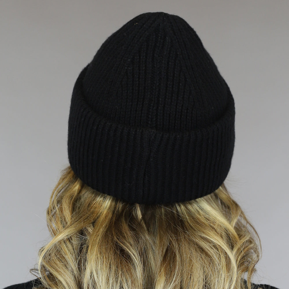 Zwarte Beanie met Wit Hartje