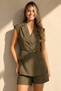 Mosgroene Matchende Set met Gilet, Short en Smal Riempje